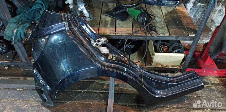 Крыло заднее правое mazda demio 2014