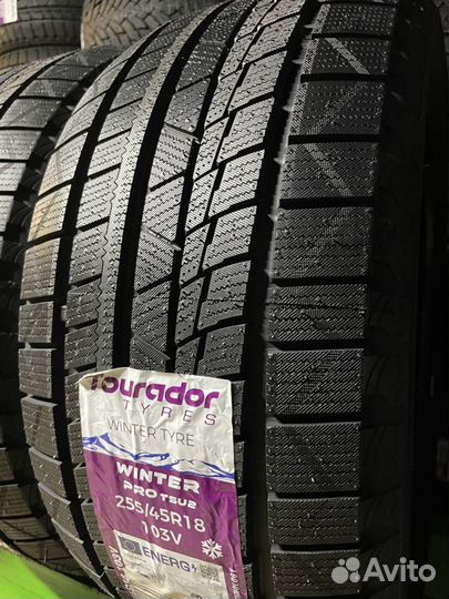 Tourador Winter Pro TSU2 235/45 R18 98V