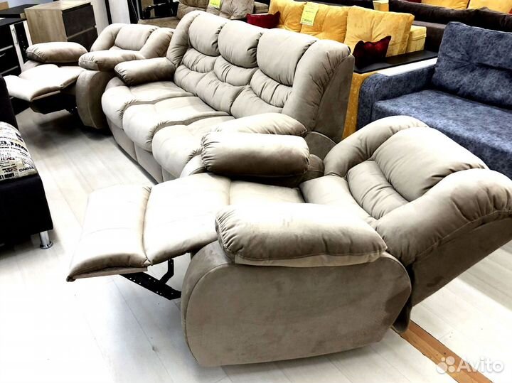 Диван Адмирал