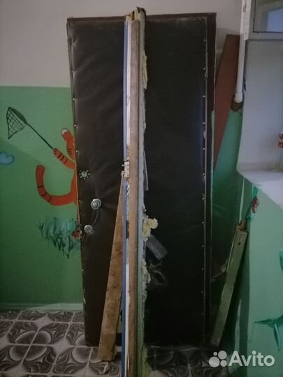 Продам входную дверь бу