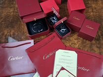 трапециевидный силуэт в одежде. чел оборачивается на другую. подходящие почти. The last song фильм. подходящие почти.