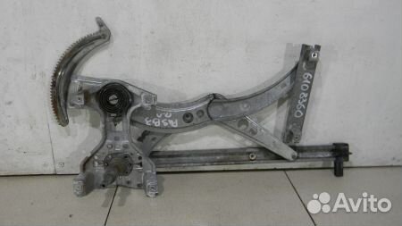 Стеклоподъемник механический передний левый