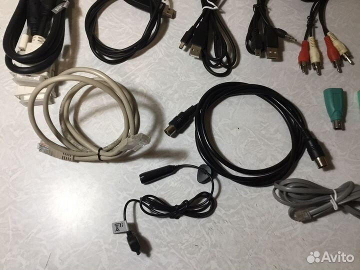 Пульт ду, шнур USB и другие шнуры