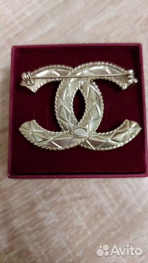 Брошь Chanel