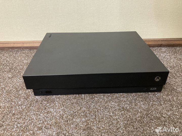 Продам xbox ONE X