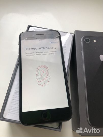iPhone 8 64гб
