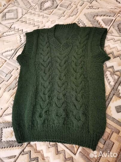 Безрукавка мужская ручной вязки