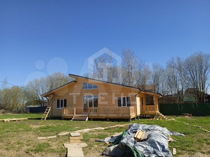 Дом 94 м² на участке 9,9 сот.