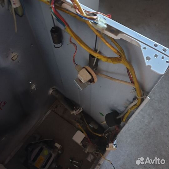 Стиральная машина Samsung по запчастям