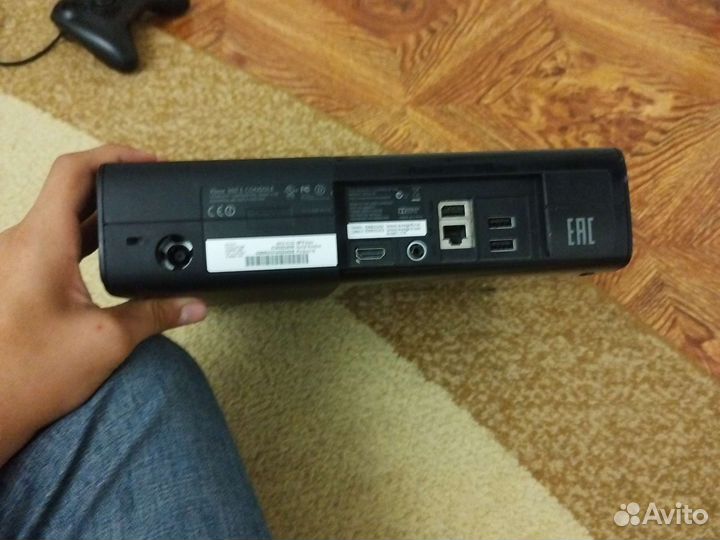 Xbox 360 + нерабочая материнская плата