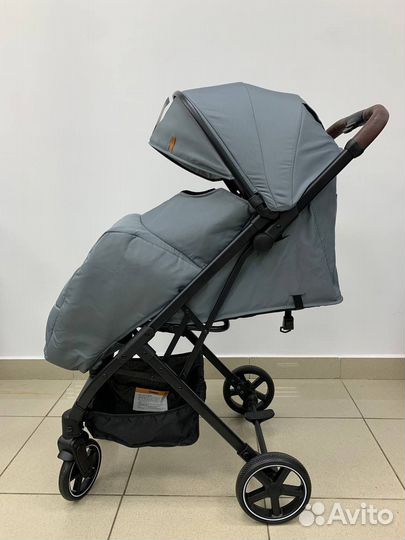 Прогулочная коляска luxmom w3