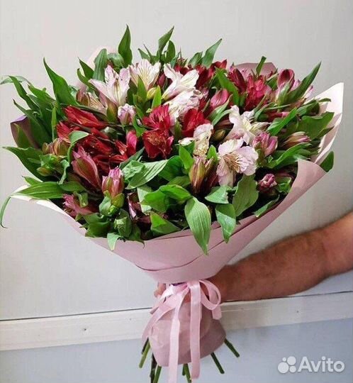 Букет из альстромерий