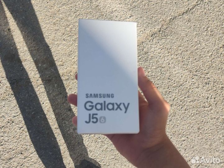 Продаю Samsung Galaxy J5 2016