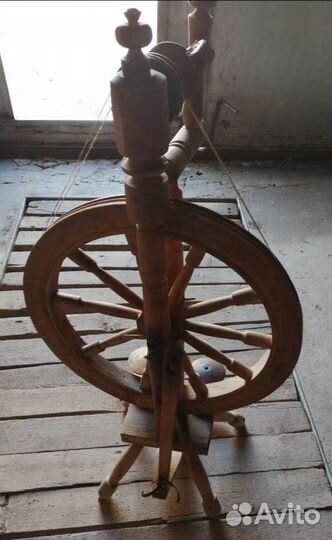 Прялка старинная, деревянная