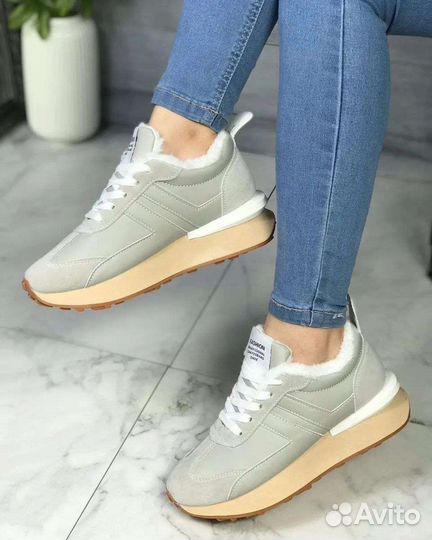 Зимняя женская обувь