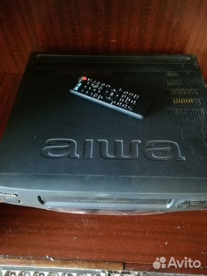 Видео магнитофон aiwa
