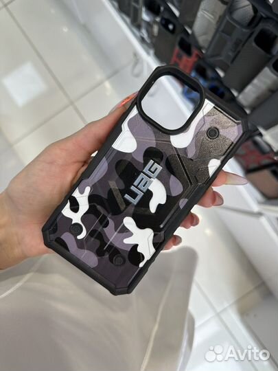 UAG iPhone 13