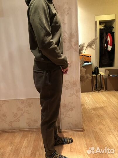 Костюм спортивный пазмер 48