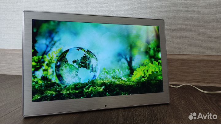 Цифровая фоторамка Digma PF-106M