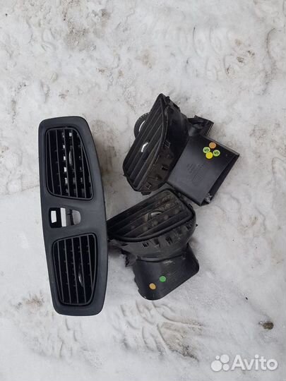 Дефлектор воздушный Renault Fluence Megane 3