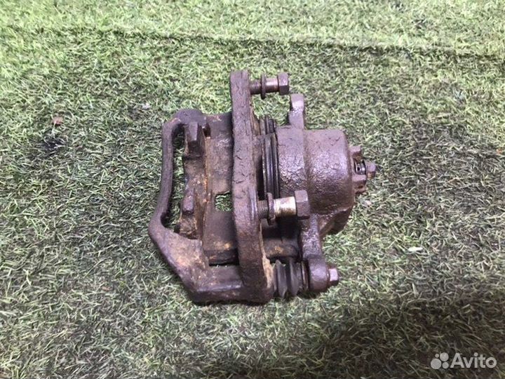 Суппорт передний правый Kia Rio 2007