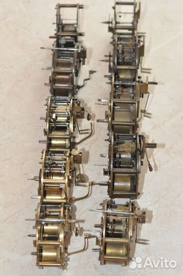 Механизмы старинных каминных часов