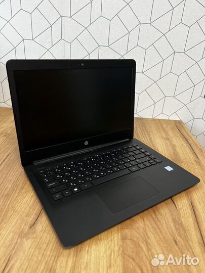 Мощный HP i3-6006U/ 8GB DDR4/ SSD 256