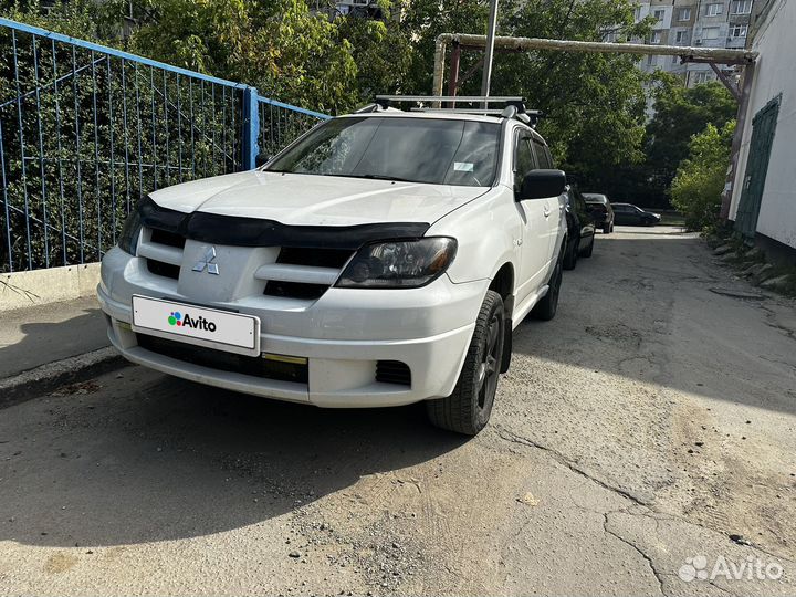 Mitsubishi Outlander 2.4 AT, 2003, 348 000 км