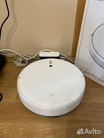 Робот-пылесос Xiaomi Mi Robot Vacuum Mop
