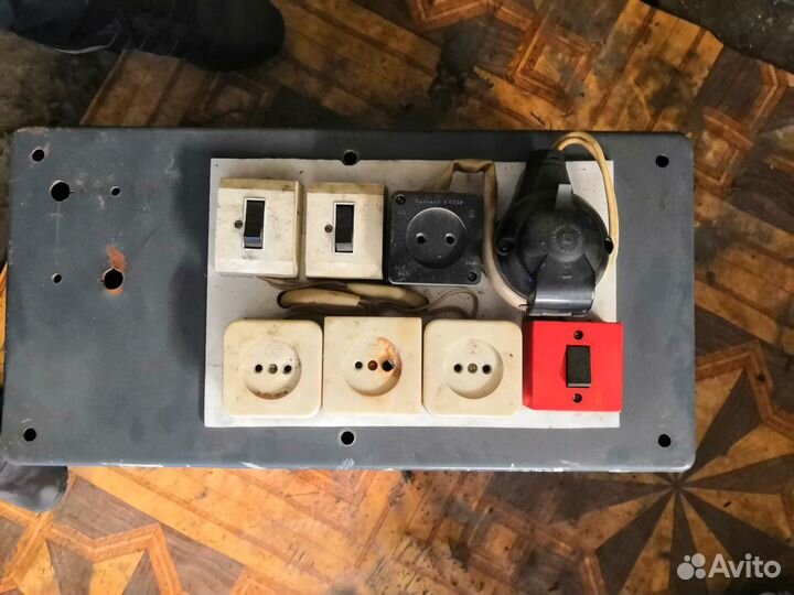 Щиток гаражный