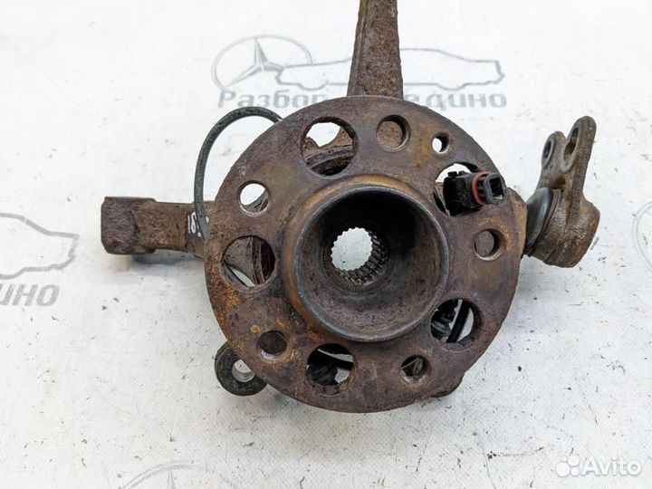 Кулак поворотный передний правый w169 A-class 2