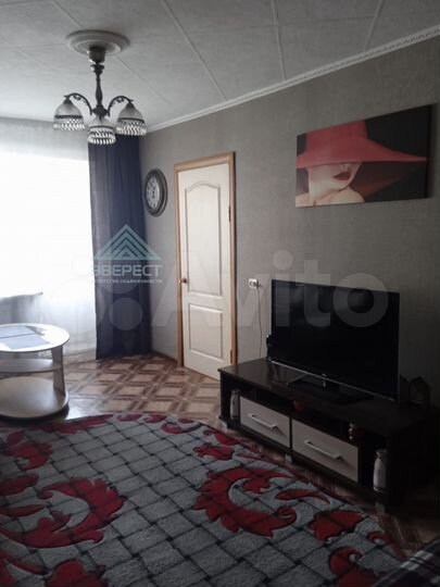 2-к. квартира, 41 м², 2/4 эт.