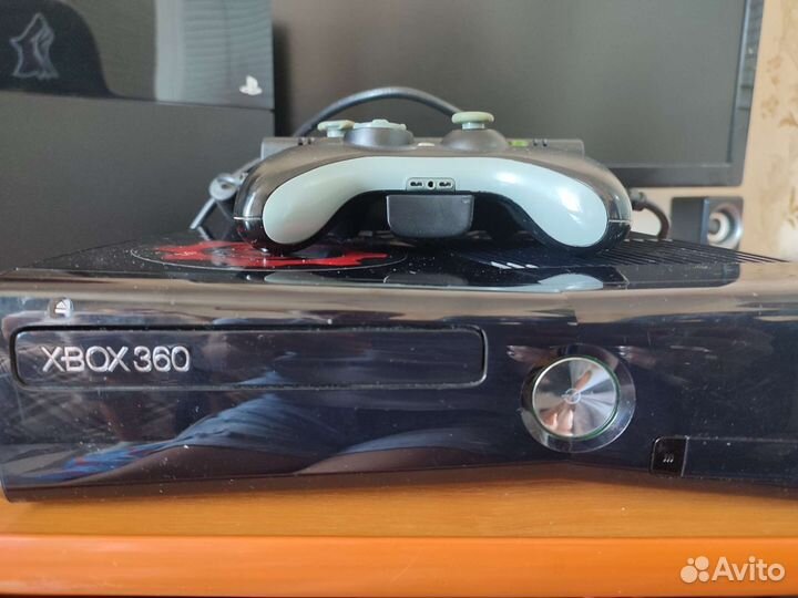 Xbox 360-S+ (2 игры)