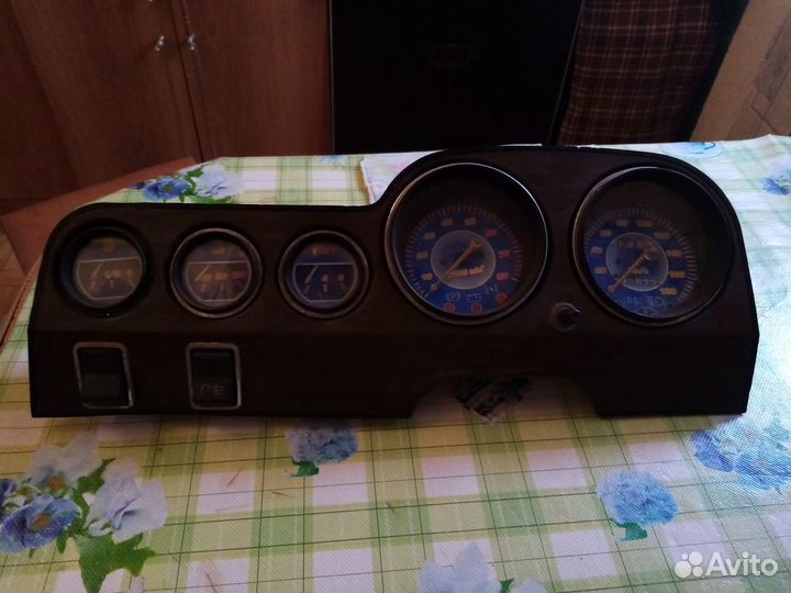 Панель приборов на 2106
