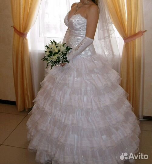 Платье свадебное