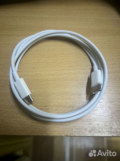 Зарядка для iPhone 15 USB-C оригинал