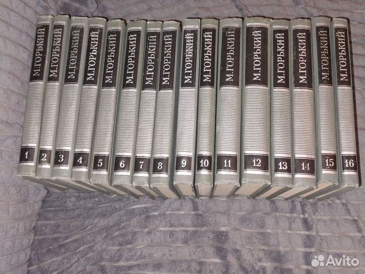 Книги Евтушенко, Логинов, Белый, Булычев,Горький