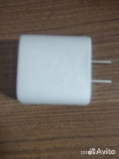 Блок питания 20w от Айфон 12