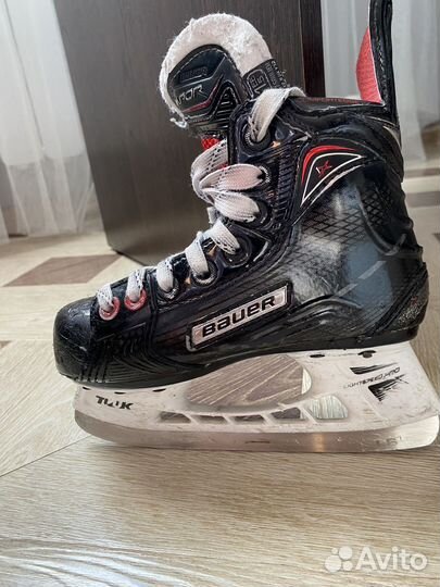 Хоккейные коньки bauer