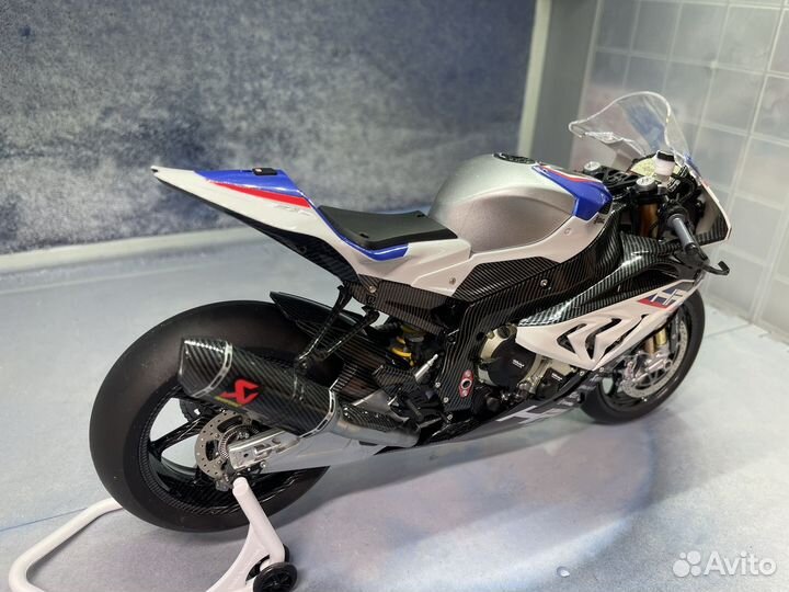 BMW HP4