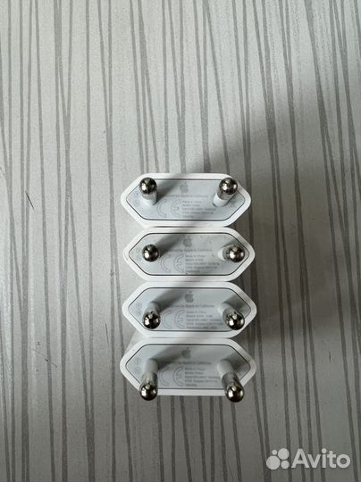 Адаптер питания USB на Apple iPhone