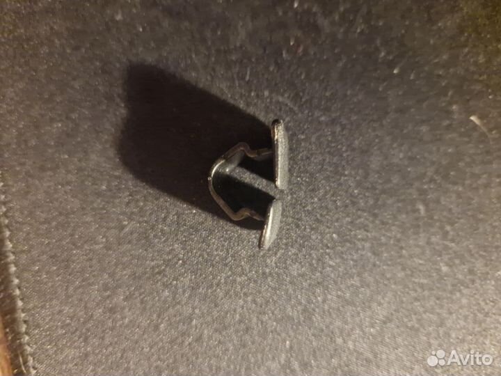 Клипсы шумоизоляции капота VAG