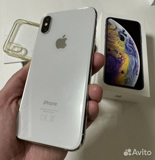 iPhone Xs, 64 ГБ