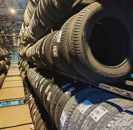 Nokian Tyres Hakkapeliitta 7 215/55 R17 96P