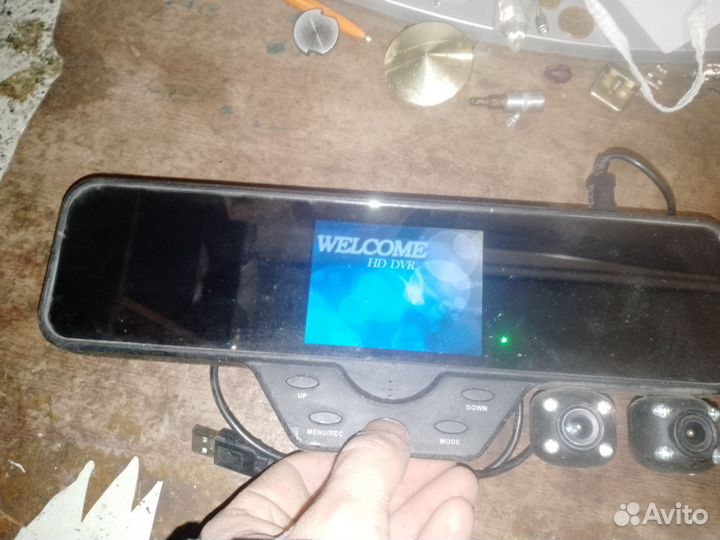 Видеорегистратор на зеркало заднего вида