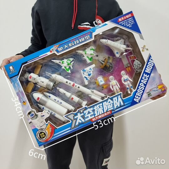 Набор фигурок Астронавты + ракета и шаттл