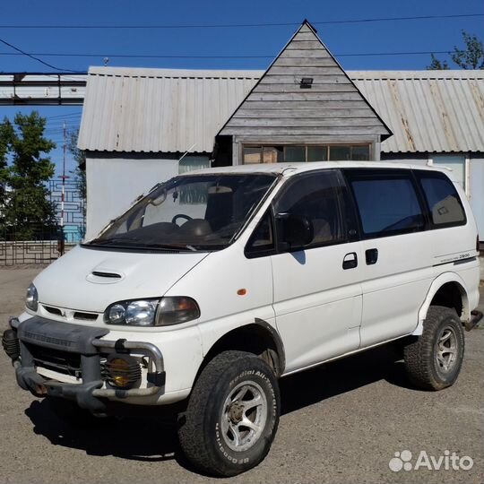 Кузов mitsubishi delica pd8w