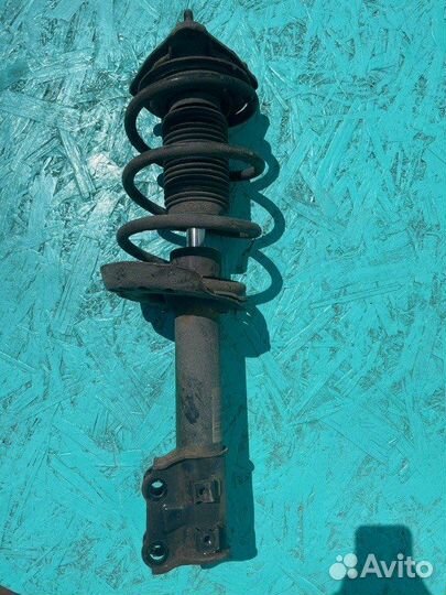 Амортизатор подвески передний правый Kia Ceed 1 ED