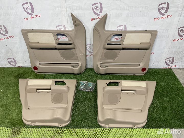 Обшивки дверей Ford Expedition 2 U222 2003г