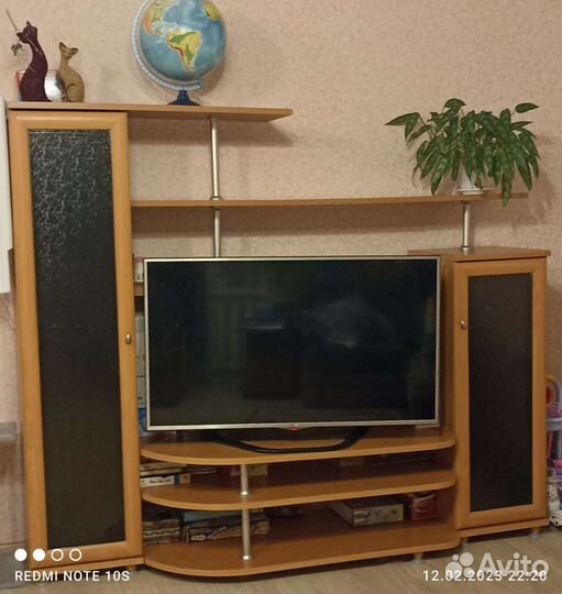 Стенка горка в гостиную бу